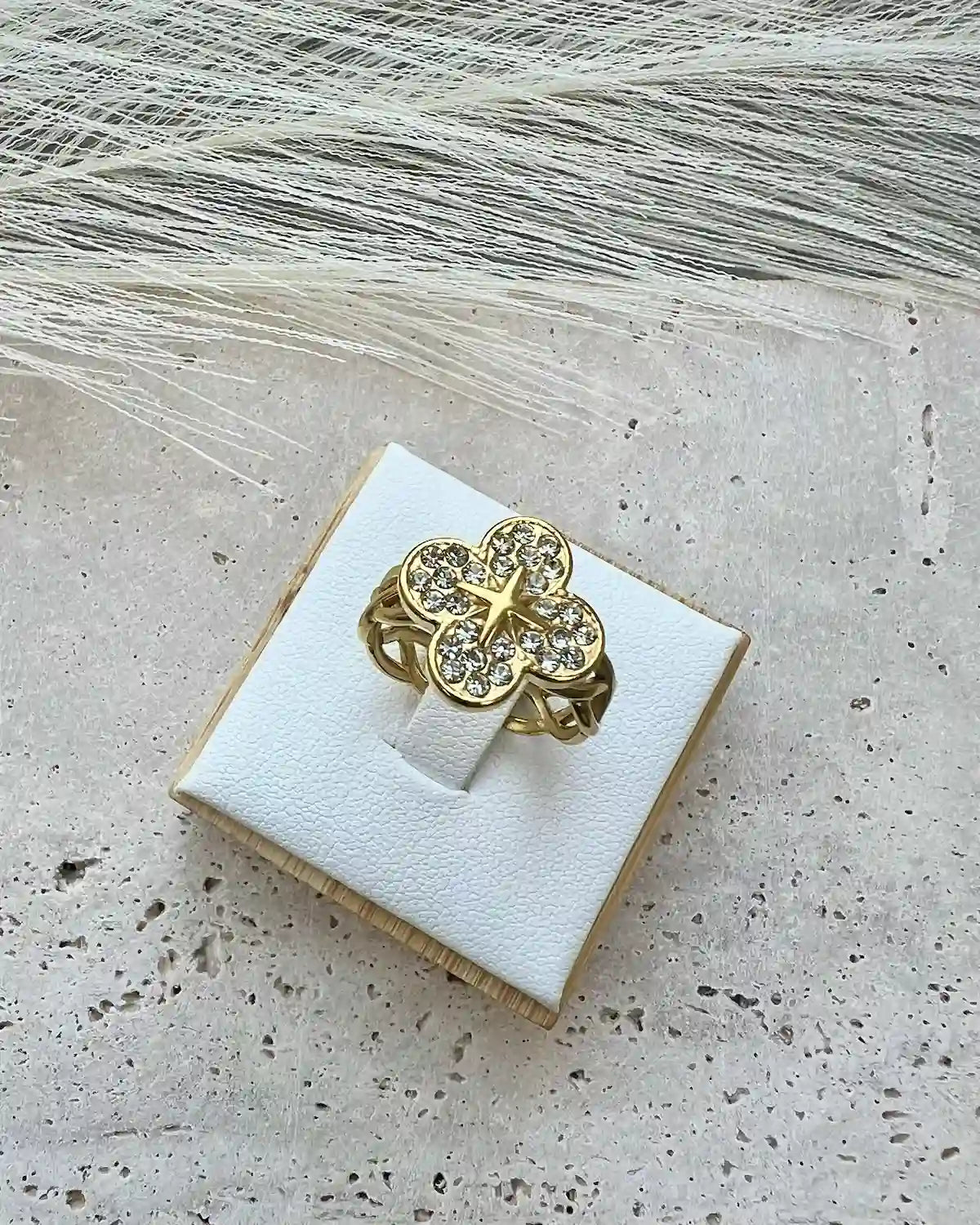 LUMEA || Anillo trébol Ajustable