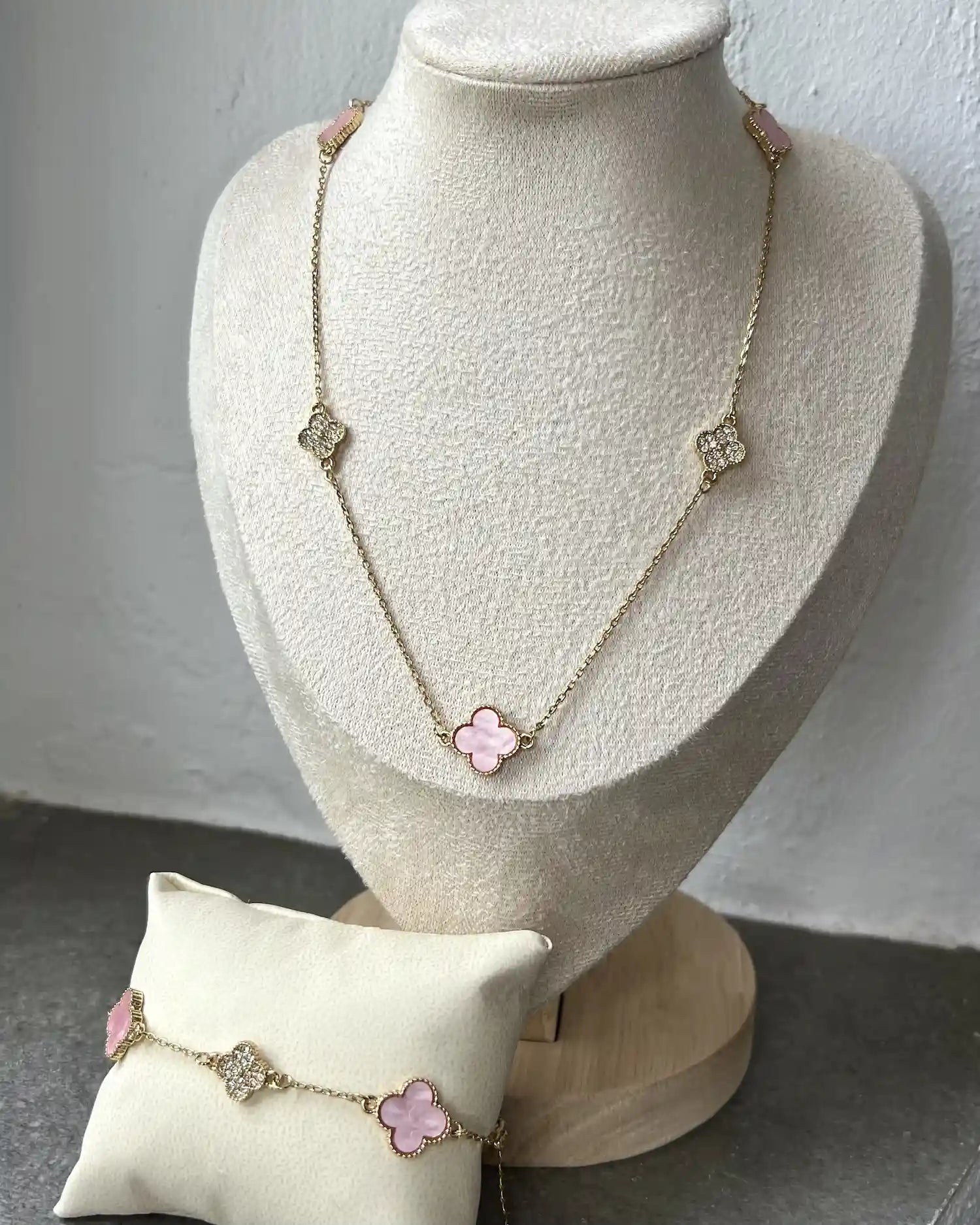 BLUSH || Pulsera Tréboles Rosas