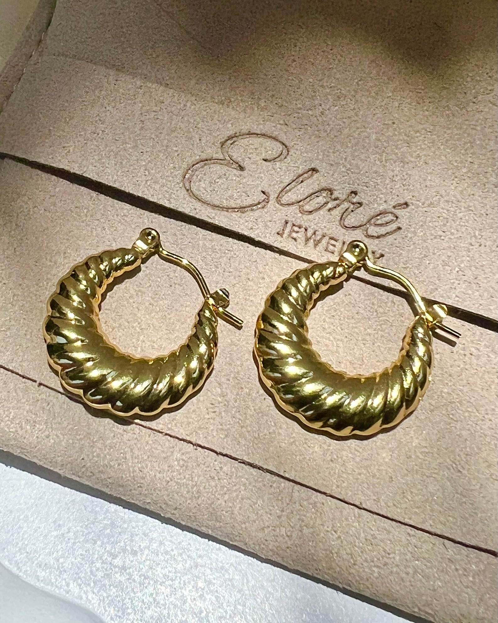 HANA || Pendientes de aro