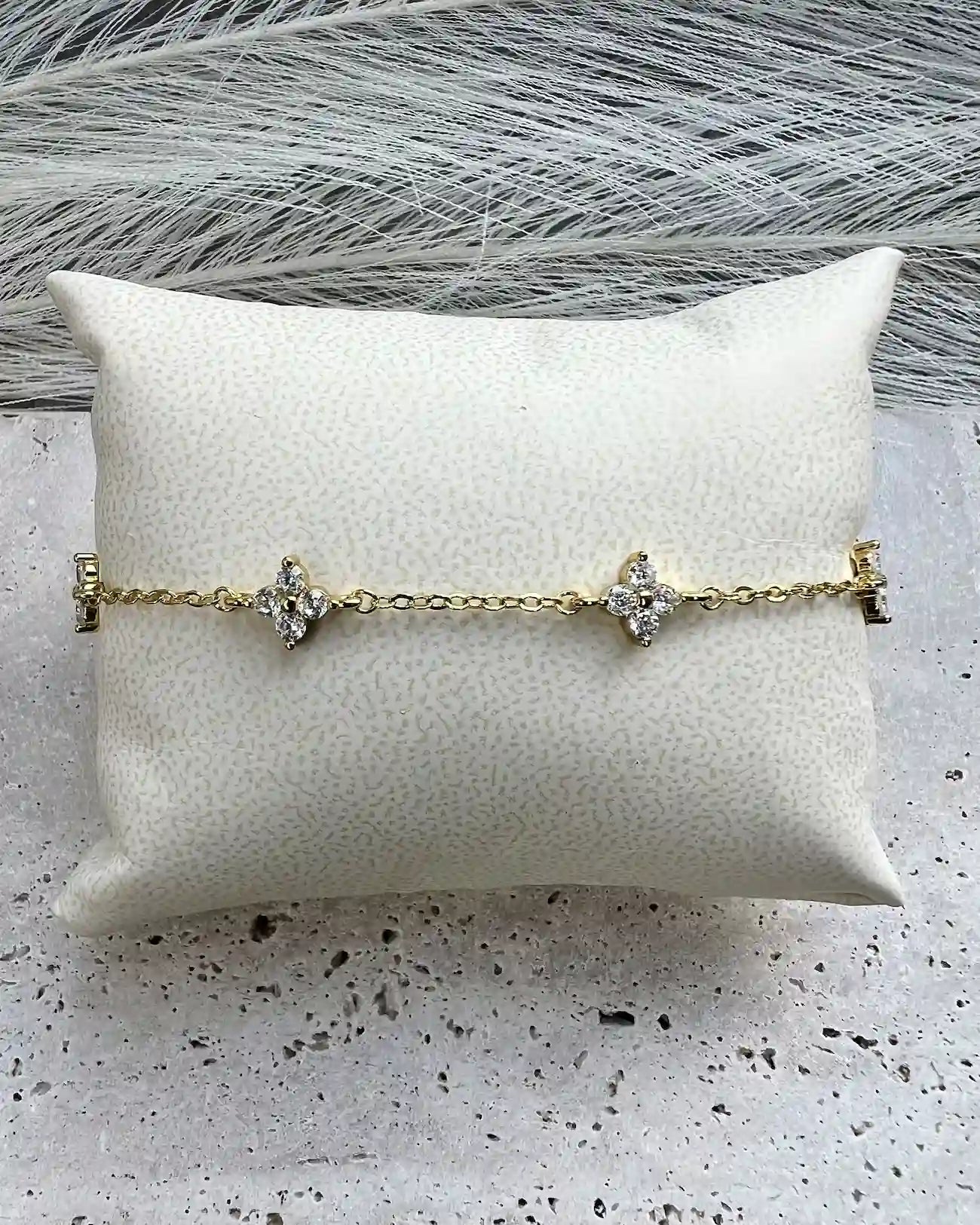 AURA || Pulsera Tréboles Brillantes