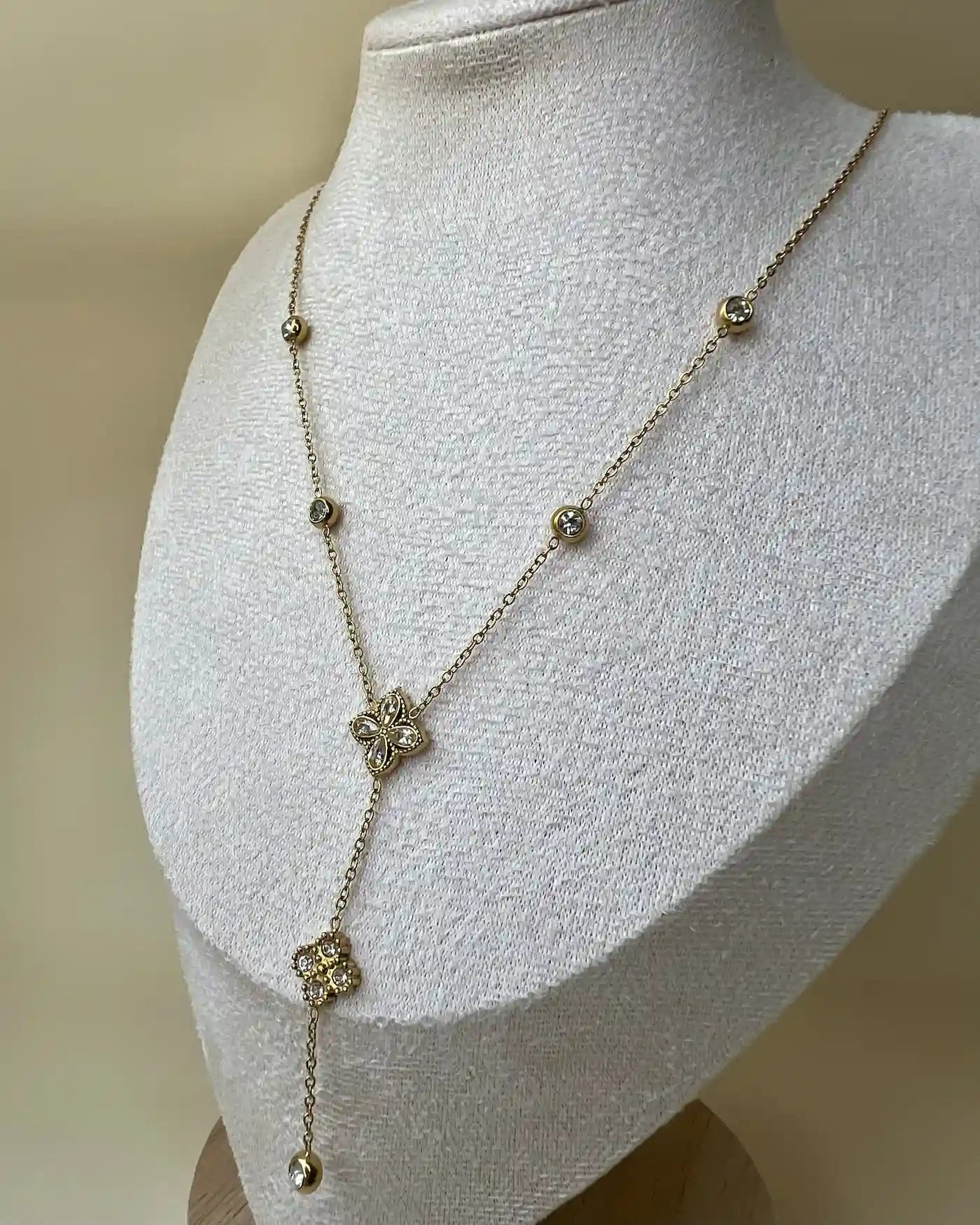 MYRA || Collar Flores Brillantes