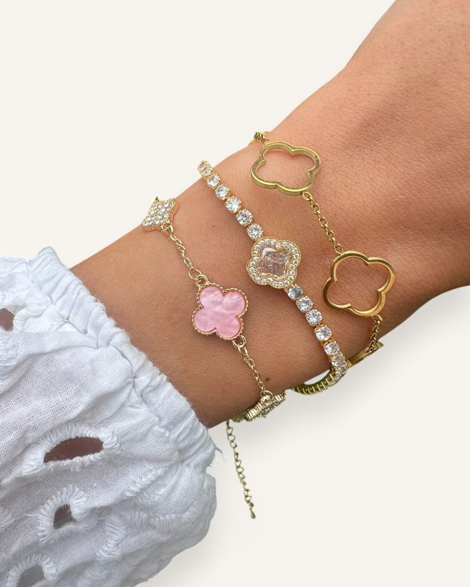 LIRA || Pulsera de trébol con circonita