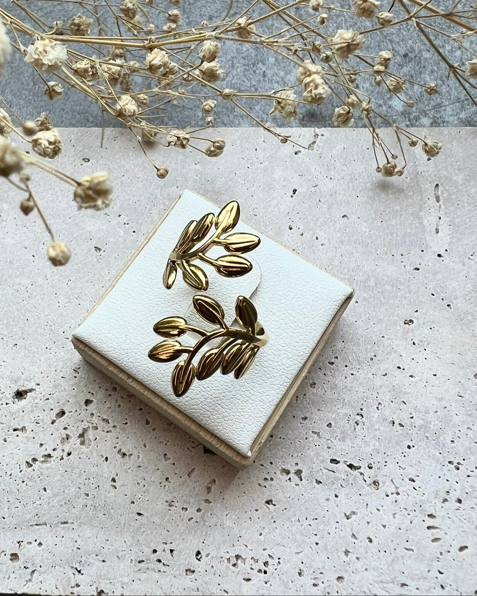 AIRA || Anillo Hojas Ajustable Oro