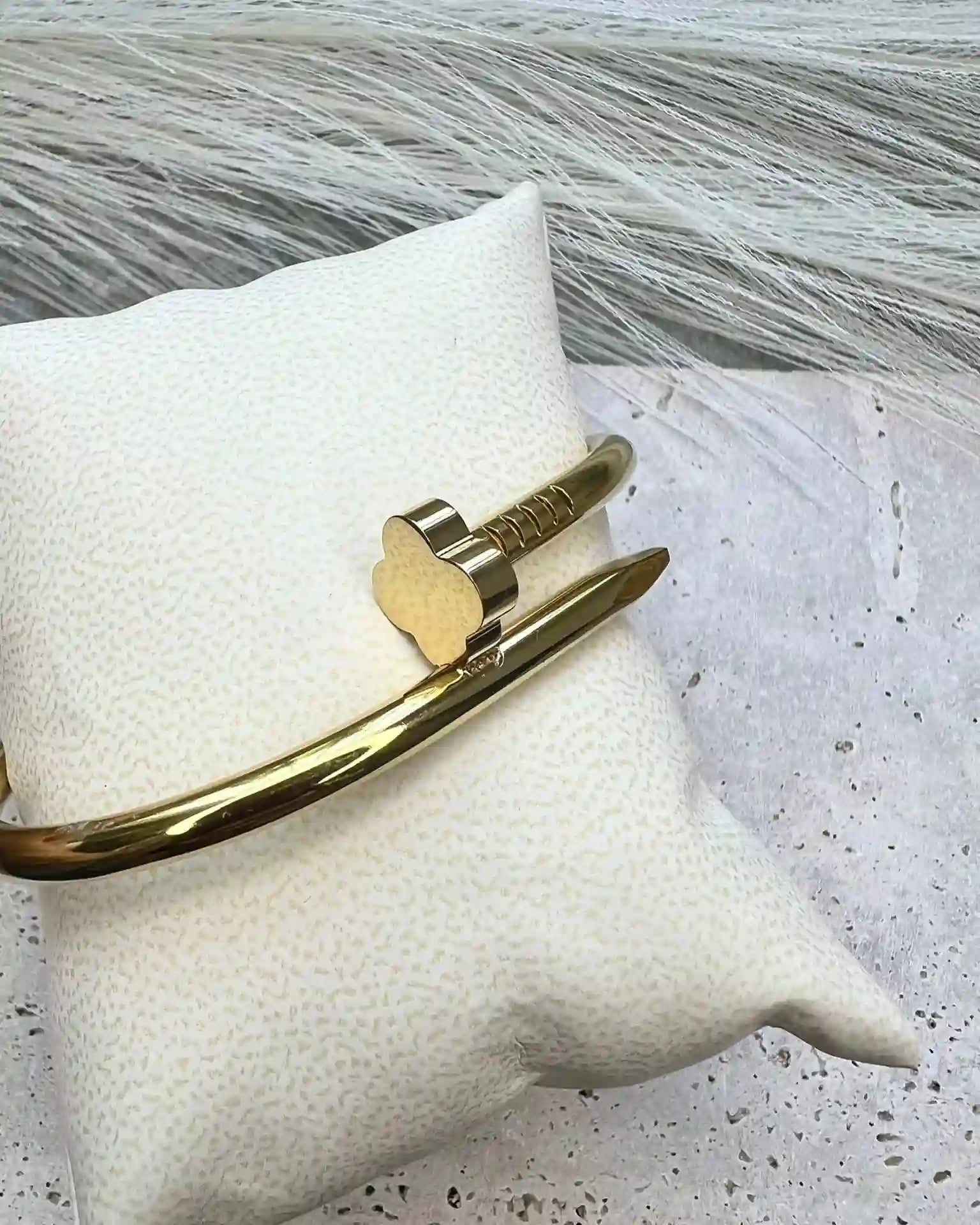 TALIA || Brazalete con Trébol