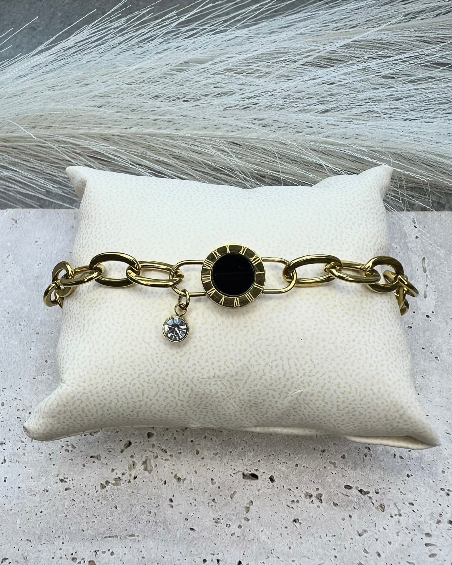 ROMA || Pulsera con Piedra Negra