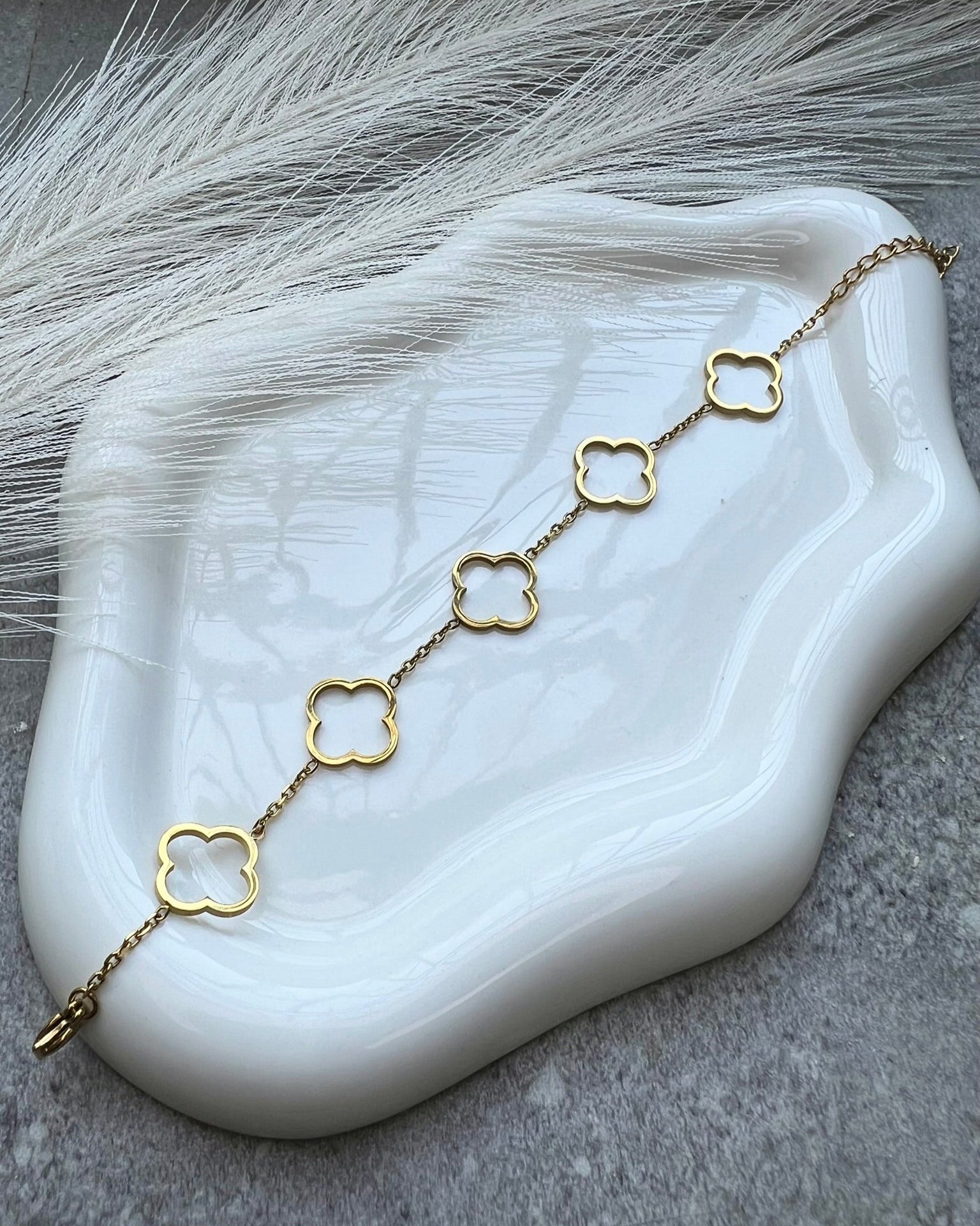 ALANA || Pulsera con 5 Tréboles