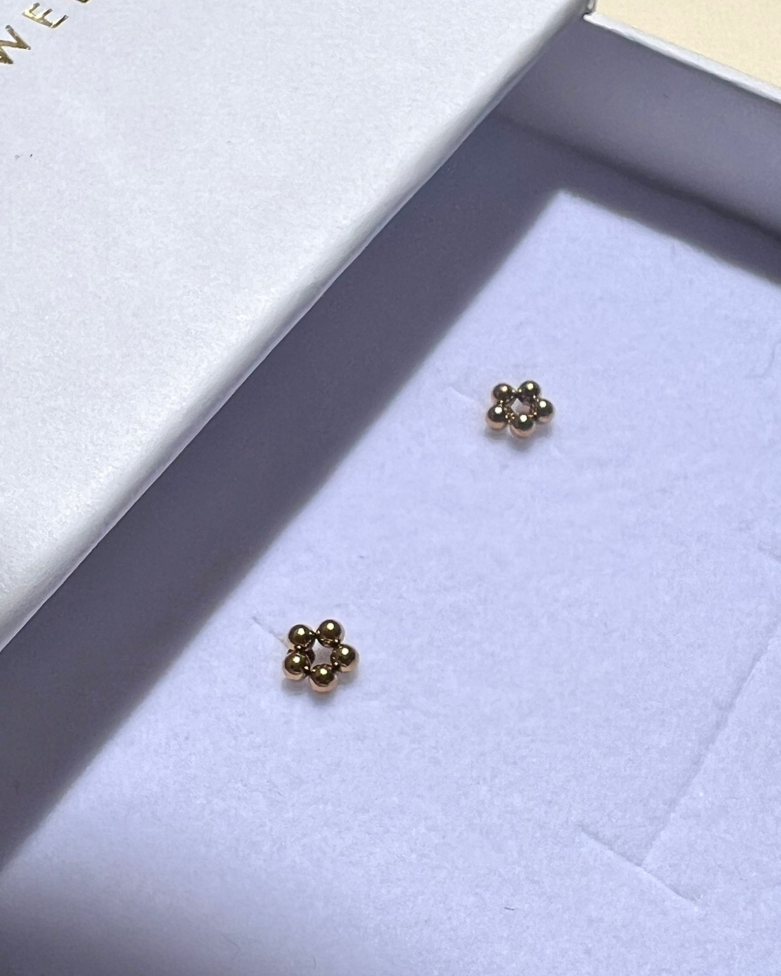 ZOFIA || Pendientes en forma de flor